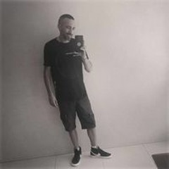 David Shekell Pinkyvsbrain