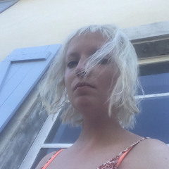 Elle°