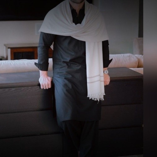 Khaali dil nahi jaan bhi-Kachche daaghe