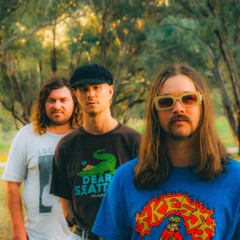 KICKED-IN BICKIE TIN