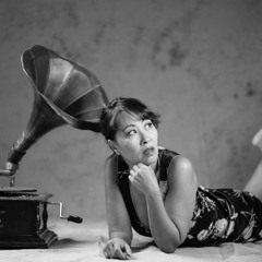 Petite Chanson music