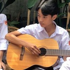 Lê Hoàng