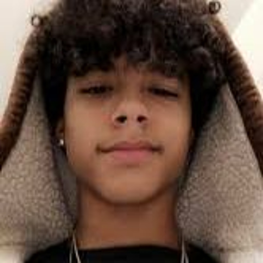 boy Stream Cute boy Aden music | Listen to songs, albums, playlists for free on  SoundCloud