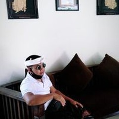 Budhi Gink Azelolee