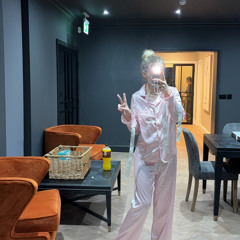 𝐌𝐢𝐥𝐞𝐢𝐠𝐡 𝐑𝐲𝐜𝐫𝐨𝐟𝐭ꨄ