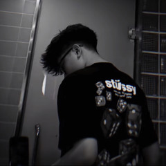 𝘛𝘩𝘢𝘯𝘩 𝘏𝘰𝘢𝘯𝘨