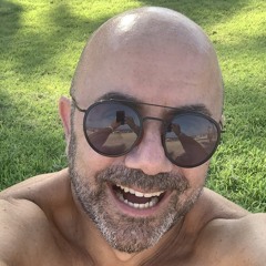 OJOS VERDES