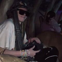 LouieAlien