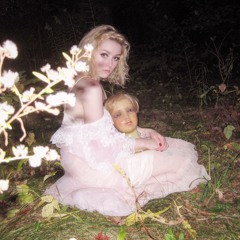 🎀🎶🪳🥩🦄Sledy🦄🥩🪳🎶🎀