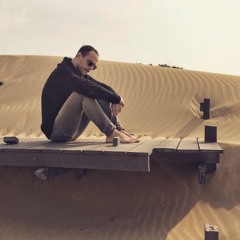 DJ McQueen 🇿🇦 🇦🇪