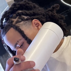 Zo Cartier