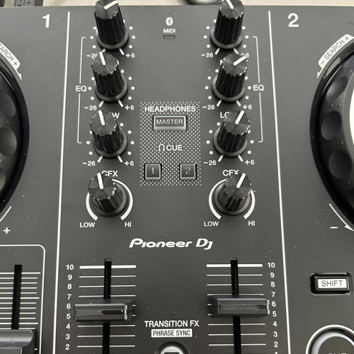 (DEMO) The Moon - Deejay Giaguaro (remastered).mp3