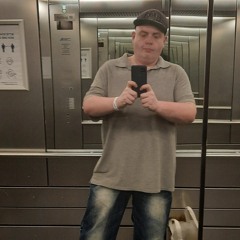 Enrico Kirchmeier Momo