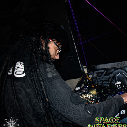 08 Flossy Waves - Steady Knockin