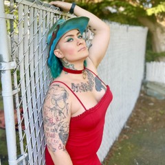 Lucy le Freak