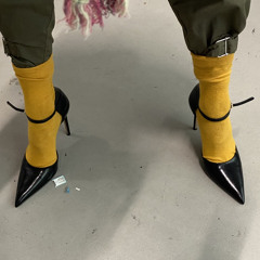 spacer_woman.exe
