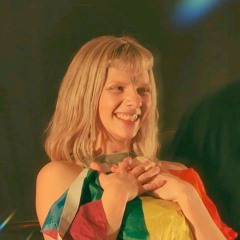 justarandomguywholikesAuroraandImeanreally