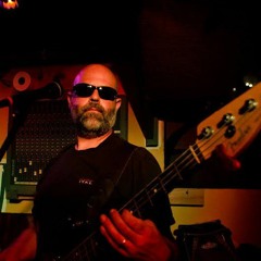 REO Speedwagon / "Ridin' the storm out"