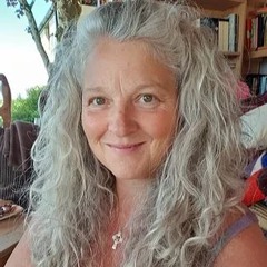 Debbi Walker Suara Sounds