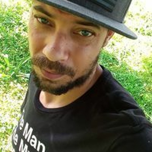Emmanuel Laster’s avatar