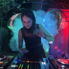 Stream Paula Hilton music | Listen to songs, albums