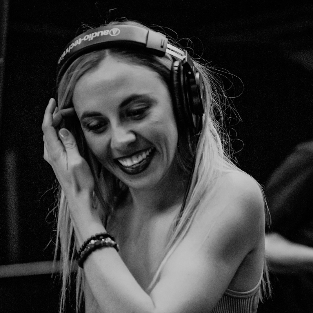 Stream Alana English music | Listen to songs, albums, playlists