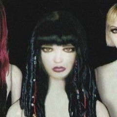 calico graves 🍏🍎