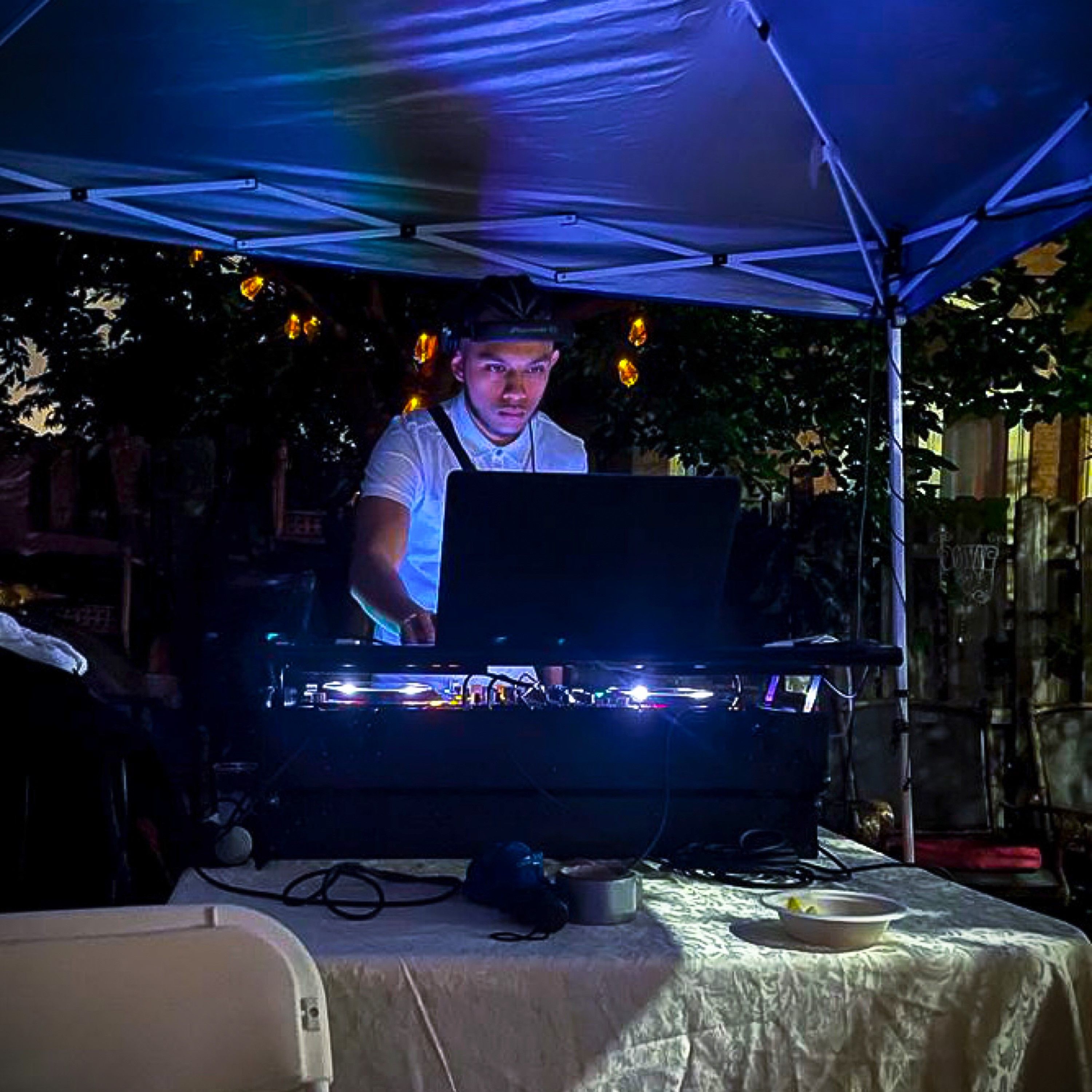 DJ HENNYJ