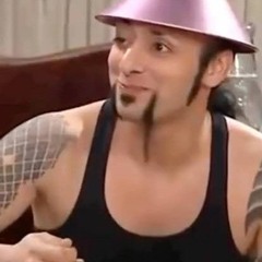 la beau est toujours bizarre..