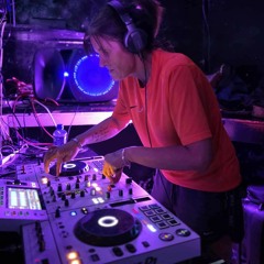 Yes ii 🎵🎵 aka Lisa Higham