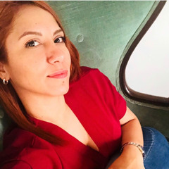 edith flores ⚡️🖤