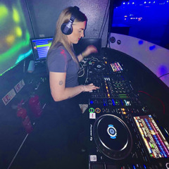 Leona Hevo DJ