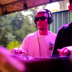 Groove houseWav