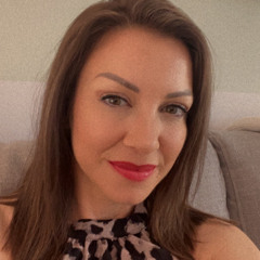 Nadia R. 1