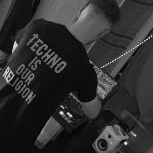 STRANGER OF THE RHYTHM // DARK TECHNO // 𝕱𝖗𝖊𝖖𝖚𝖊𝖓𝖟𝕱𝖎𝖊𝖇𝖊𝖗