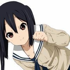 中野 梓