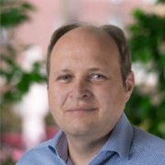 Daniel Weber, Gustav Stresemann Institut