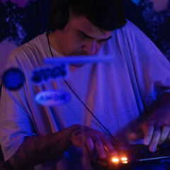 TOMÁS AGAR