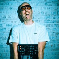 Luciano  -The Amazing Lilou (Gadi Mitrani Mashup)FREE DOWNLOAD