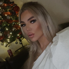 LeahDagnallx