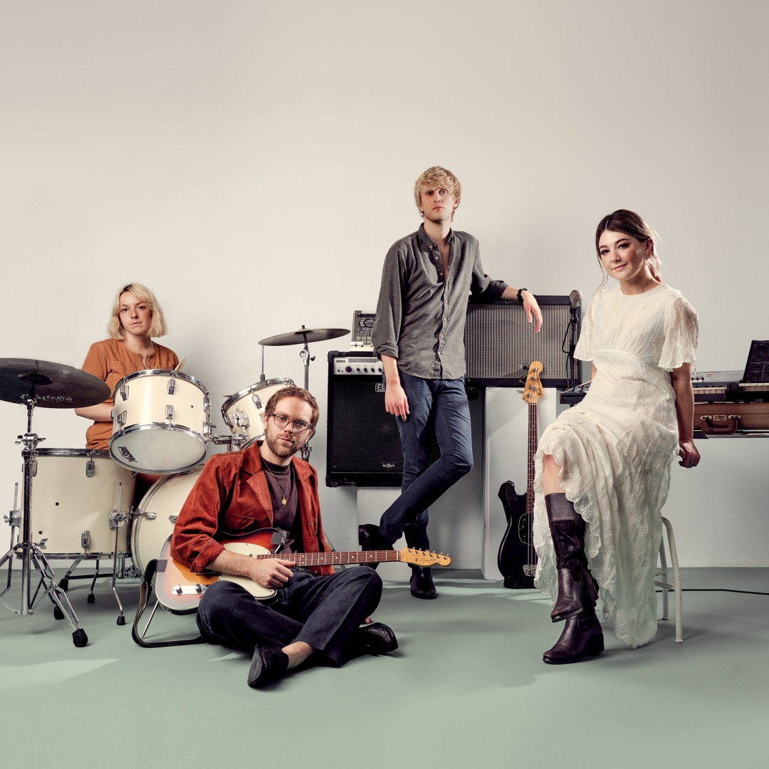 Stream Yumi Zouma music | Listen to songs, albums, playlists for