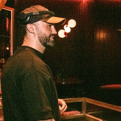 Tom Floor