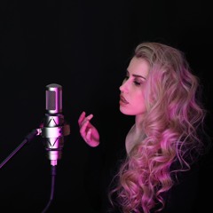 Andrea Krux Vocalist