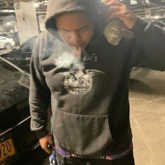 Prada Luvv (@knowmaneuver)