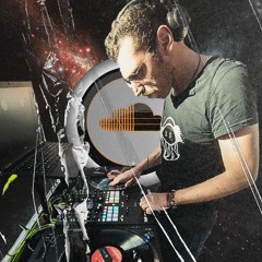 iL GrAnDe Dj MiK