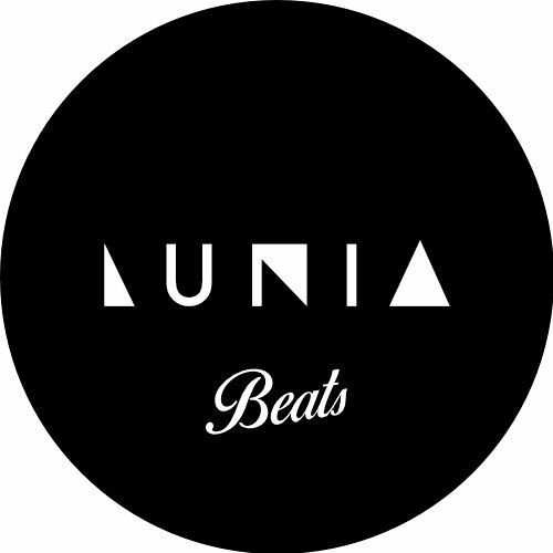 LUNIA’s avatar