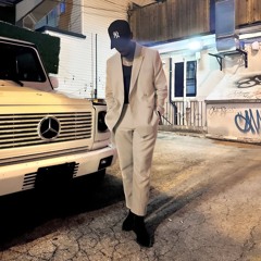 GYASI (𝐽𝐴𝑌•𝑠𝑒𝑒)