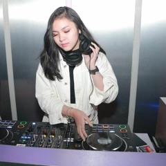 DJ Putri