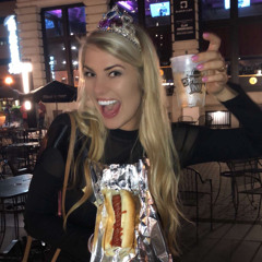 Caroline Robertson 7