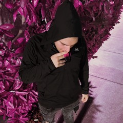 Yung Slimm (@yungs1imm)